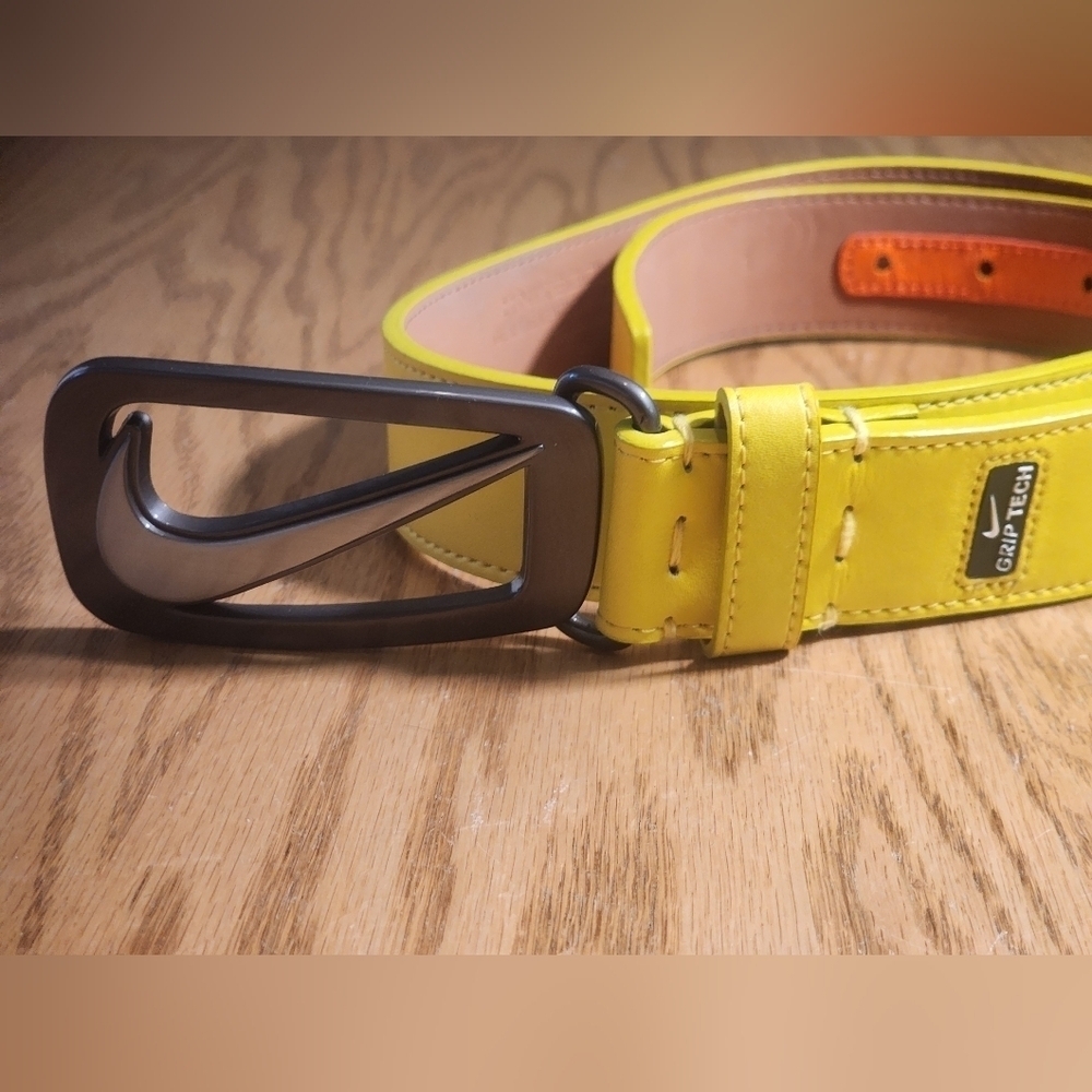 Nike Men's Signature Swoosh Cutout II Belt Yellow Golf - Picture 8 of 8